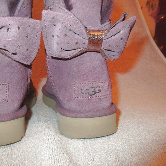 UGG Stargirl Bow Boots Size 7 Sherling Lined Shimmer Stars Purple Suede Short - Picture 12 of 13